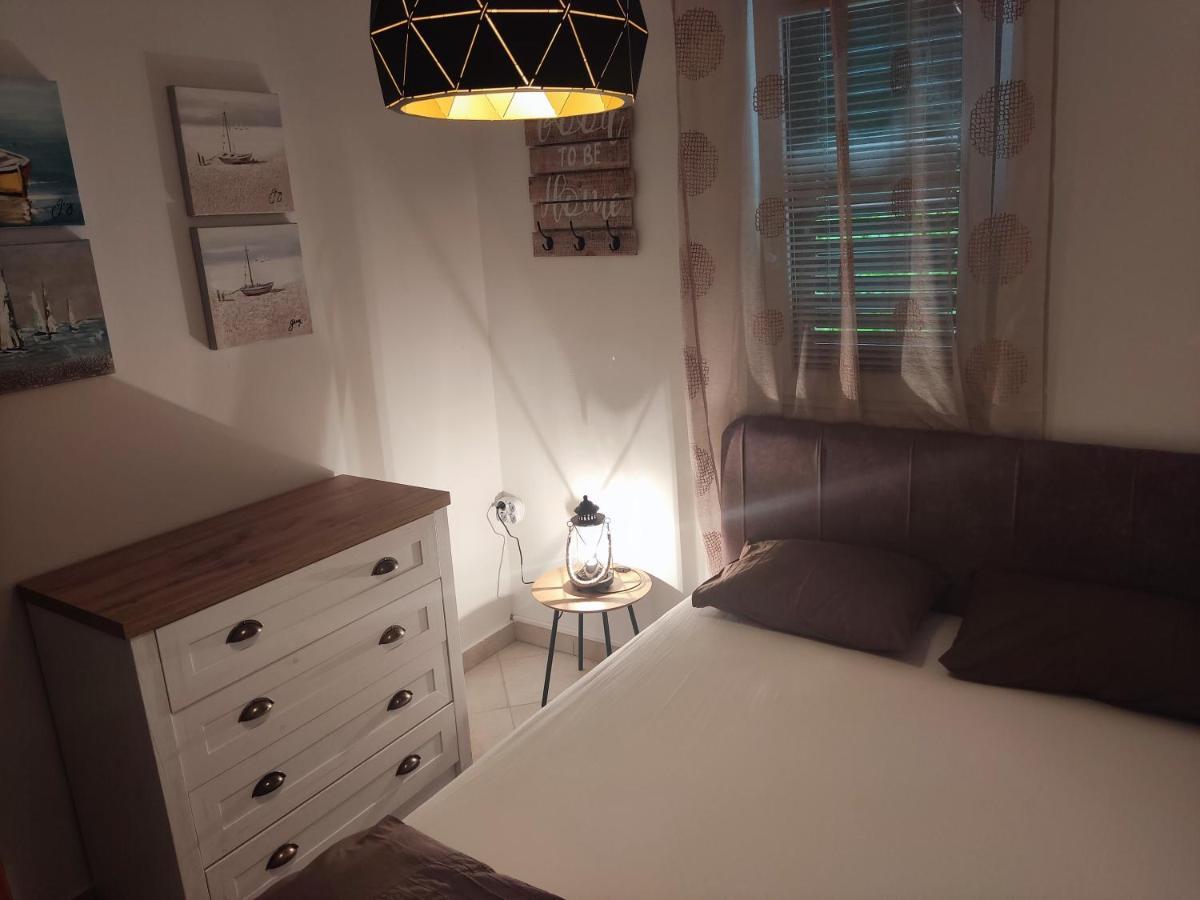 Apartman Karla Mara Ana Ivan & Jo Srima Exteriör bild