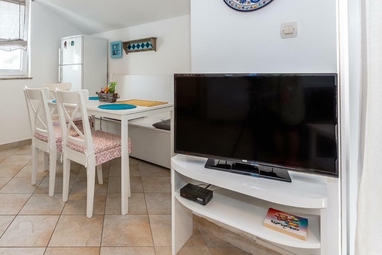 Apartman Karla Mara Ana Ivan & Jo Srima Exteriör bild