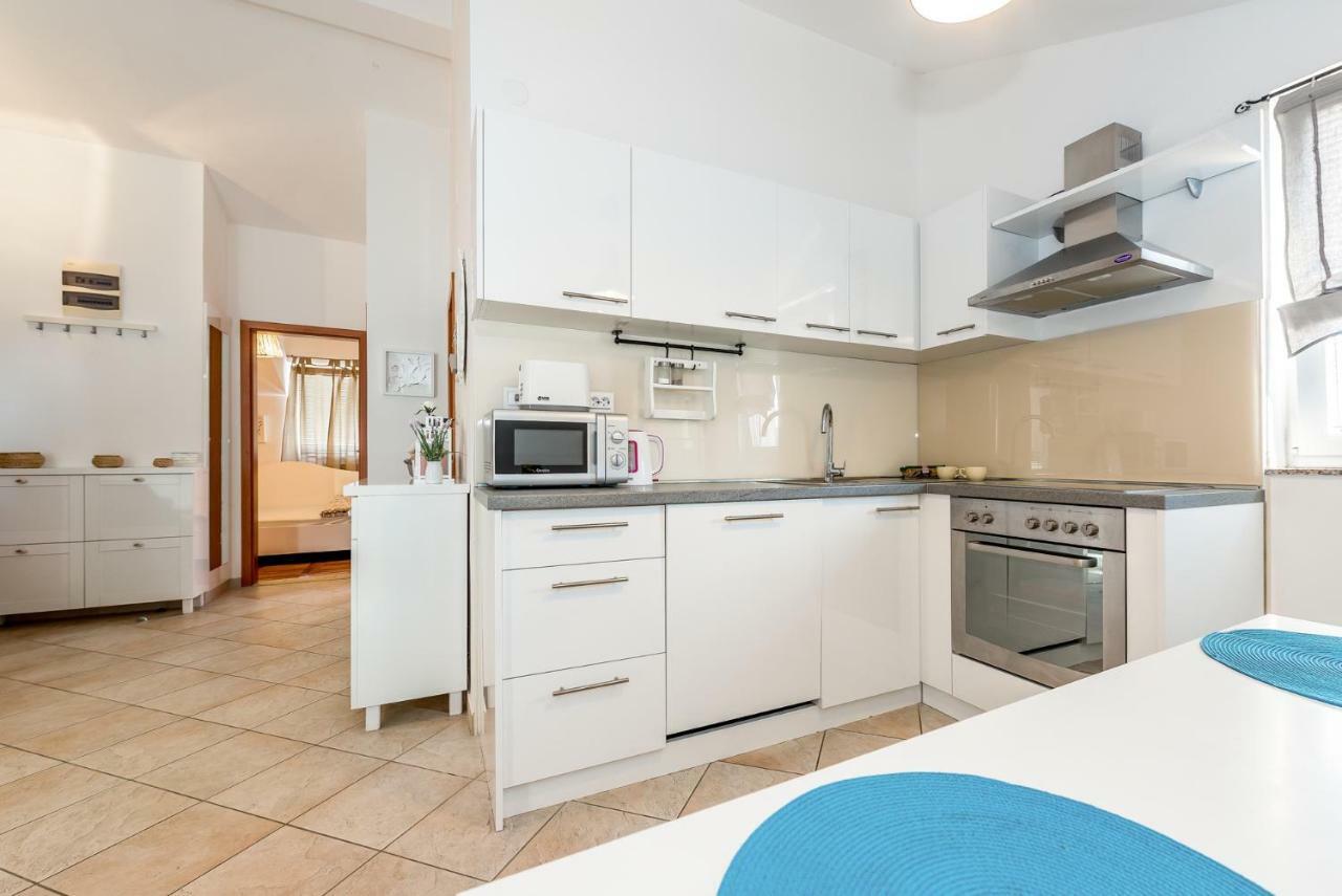 Apartman Karla Mara Ana Ivan & Jo Srima Exteriör bild