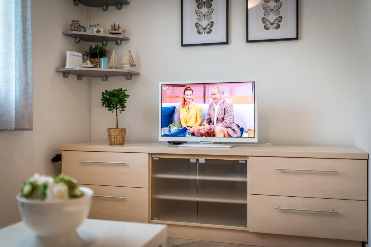Apartman Karla Mara Ana Ivan & Jo Srima Exteriör bild