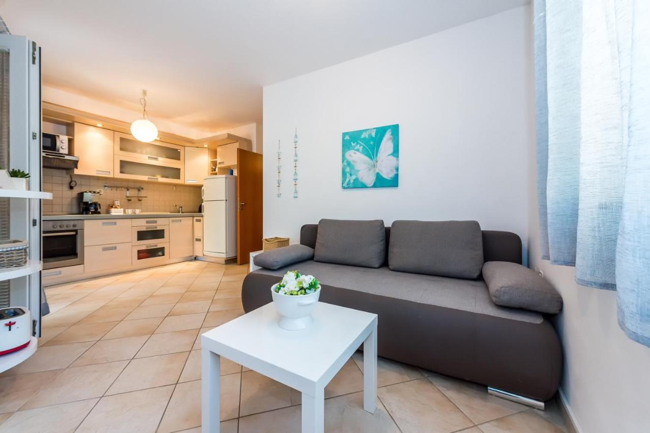 Apartman Karla Mara Ana Ivan & Jo Srima Exteriör bild